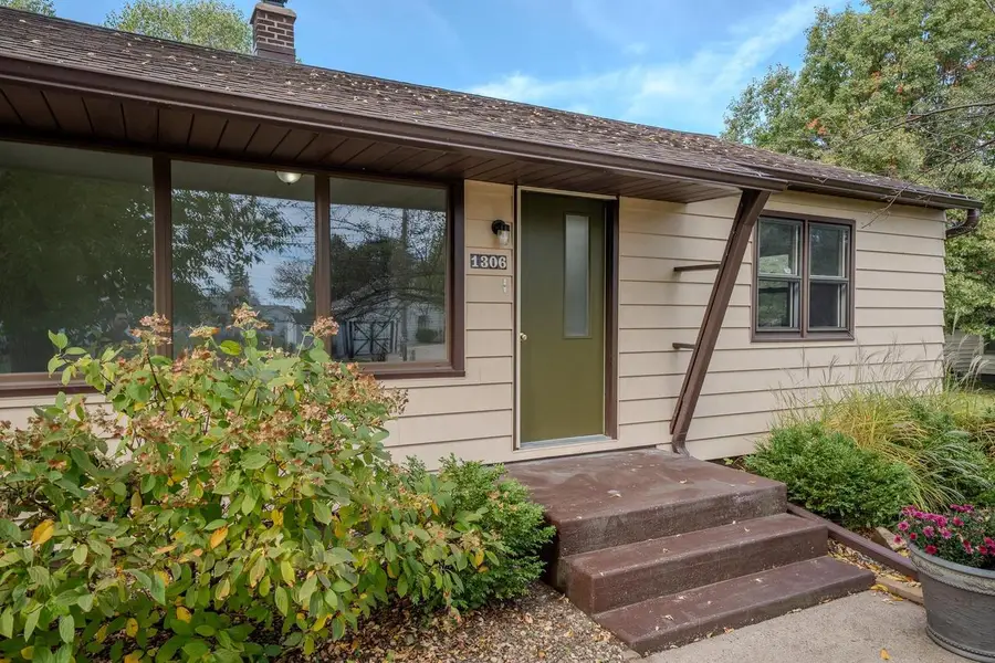 1306 S 13TH AVENUE, Wausau, WI 54401 - #3