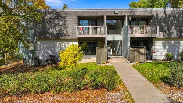 1609 SAWYER DRIVE #Unit 106, Marshfield, WI 54449