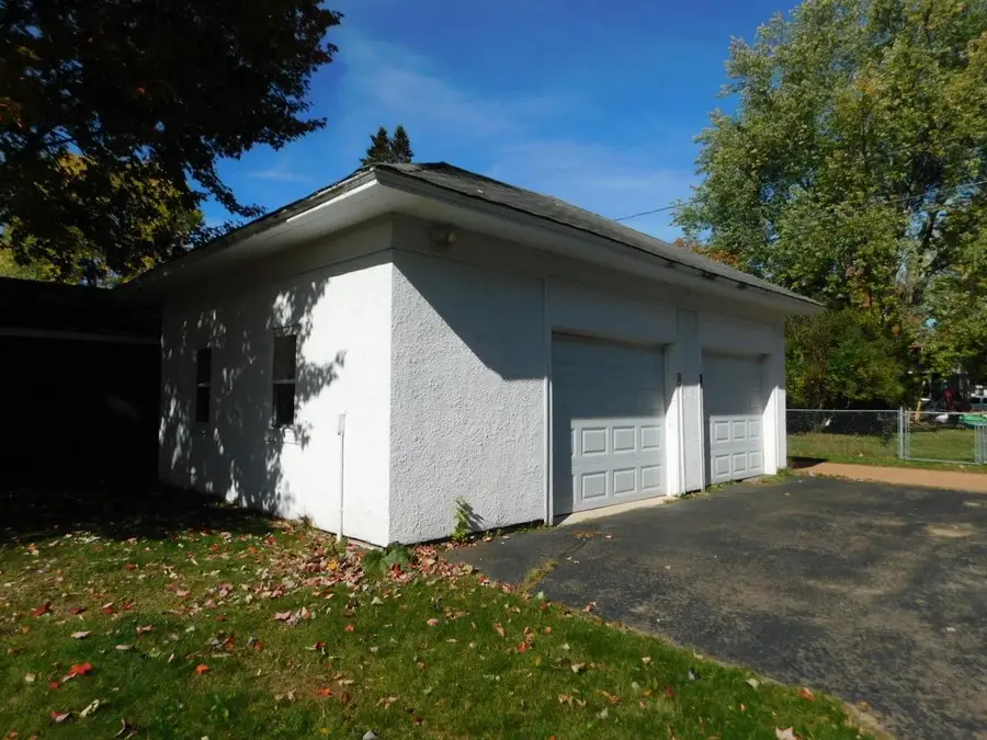 1410 E 6TH STREET, Merrill, WI 54452 - #2