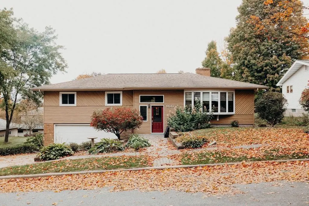 906 CHESTNUT STREET, Marathon, WI 54448 - #1