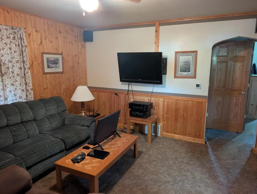 932 S 11TH AVENUE, Wausau, WI 54401 - #2