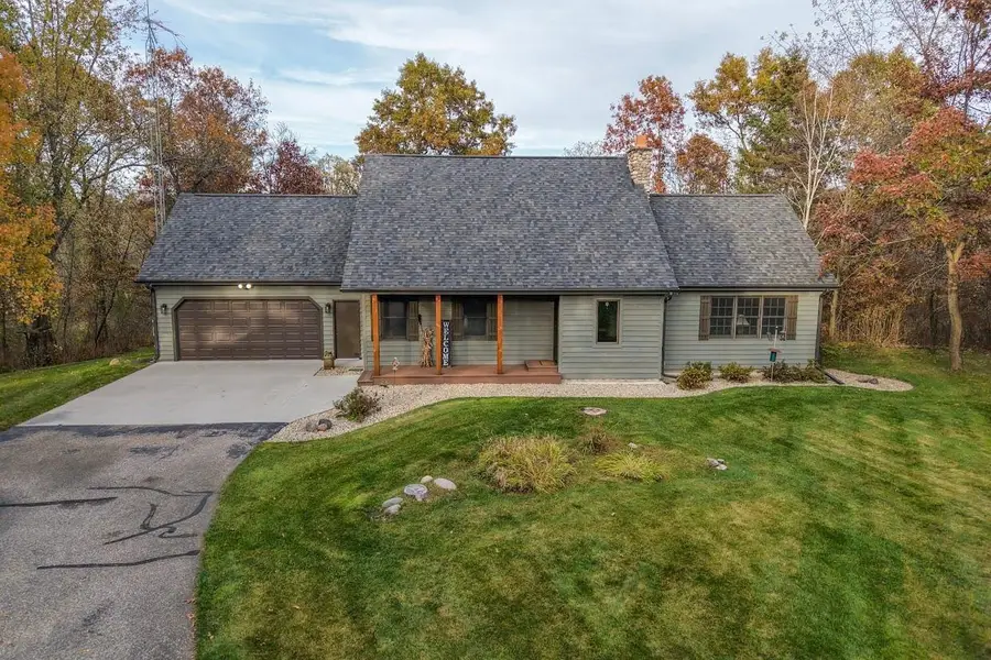 6421 OAK STREET, Wisconsin Rapids, WI 54494 - #2
