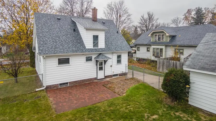 725 S 4TH AVENUE, Wausau, WI 54401 - #3
