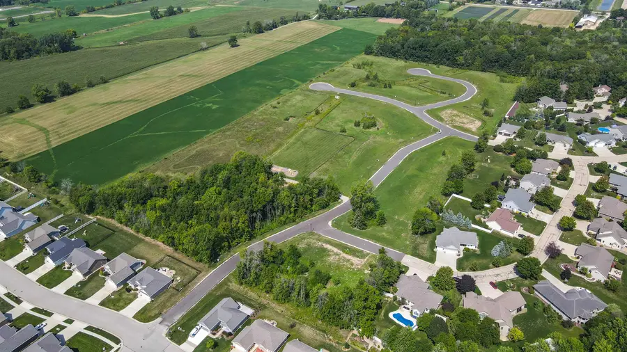 Madi Court #104, Menasha, WI 54952 - Image #3