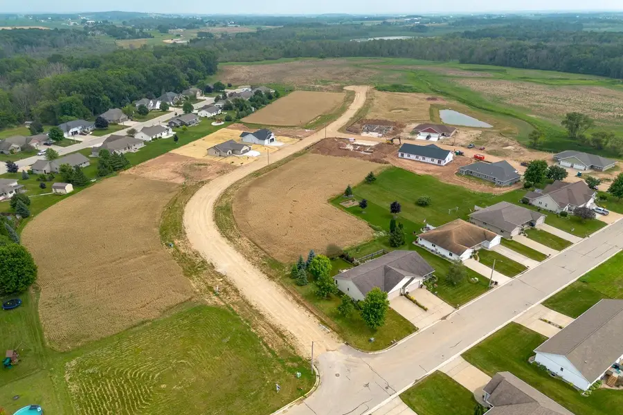 545 Summer Drive #25, Brillion, WI 54110 - Image #2