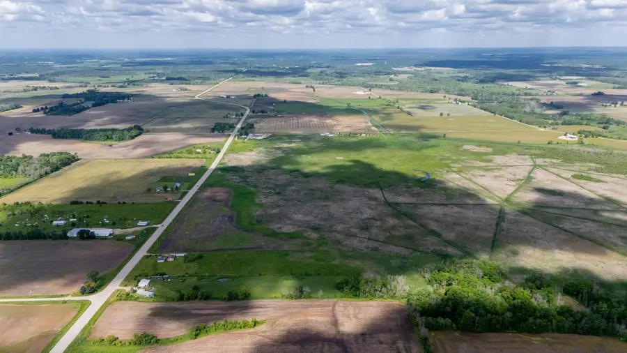 W2820 Hwy 21, Berlin, WI 54923 - Image #3