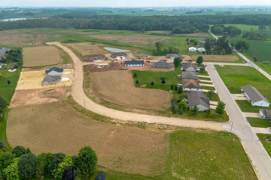 571 Summer Drive #27, Brillion, WI 54110 - Image #3