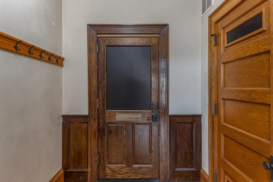 105 Washington Avenue #102, Oshkosh, WI 54901-4978 - #3