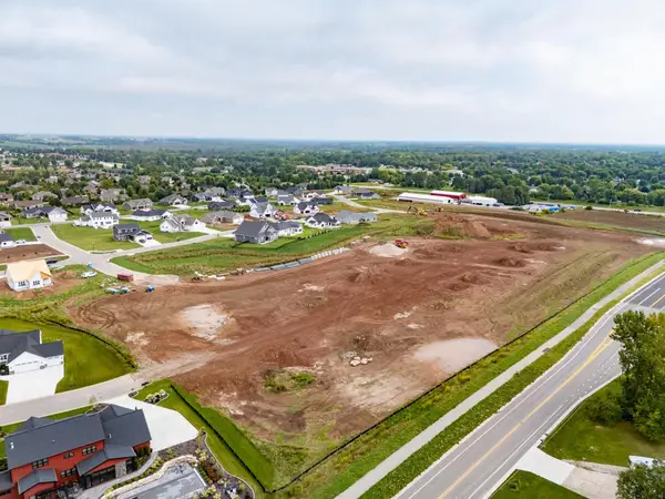 High Point Lane #32, GREENVILLE, WI 54942