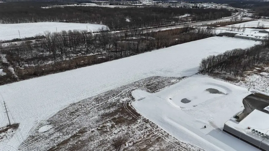 Handschke Drive #2, New London, WI 54961 - Image #3