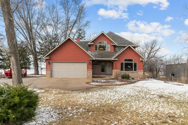 2740 Marine Drive, OSHKOSH, WI 54901