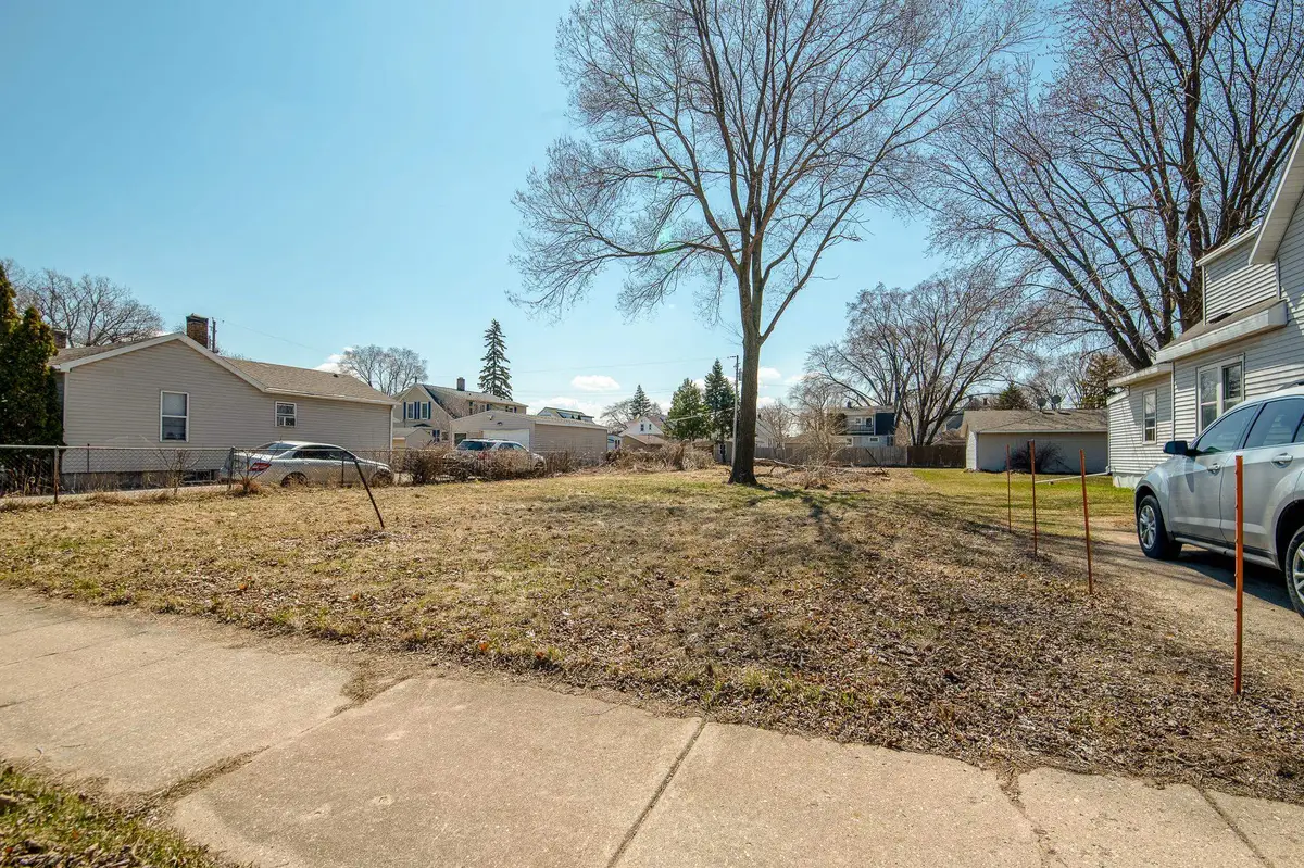 1168 Klaus Street, Green Bay, WI 54302 - Image #1