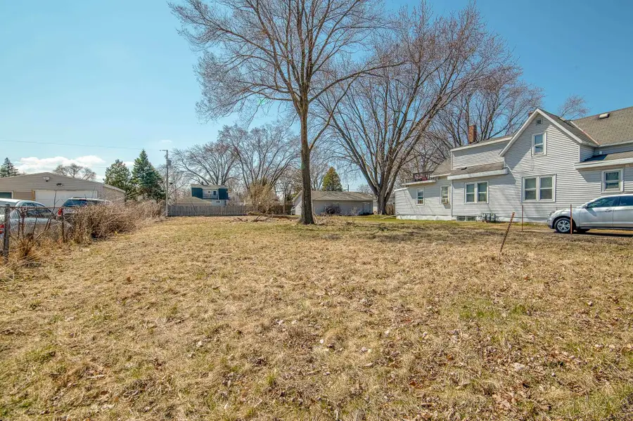 1168 Klaus Street, Green Bay, WI 54302 - Image #2