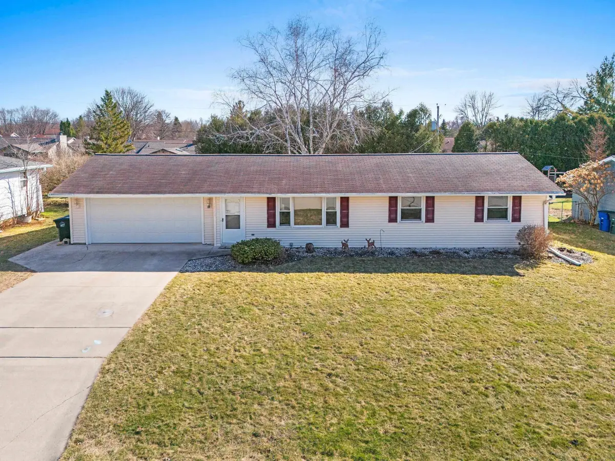 1371 View Lane, Green Bay, WI 54313 - Image #1