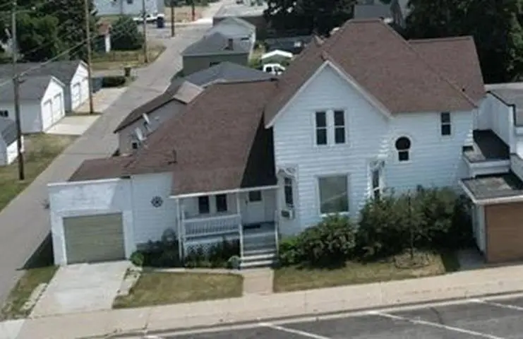 1216 10th Street, Marinette, WI 54143 - Image #2