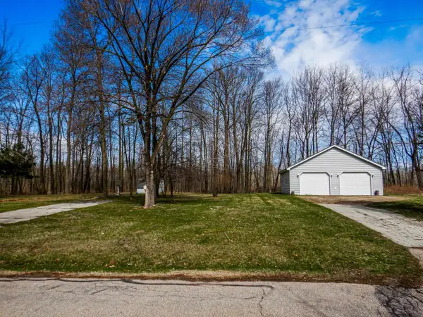 1887 Cottage Road, LITTLE SUAMICO, WI 54141