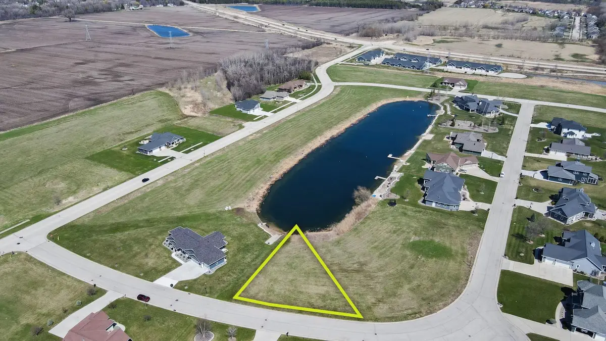 1039 Deer Run #47, Fond Du Lac, WI 54935 - Image #1