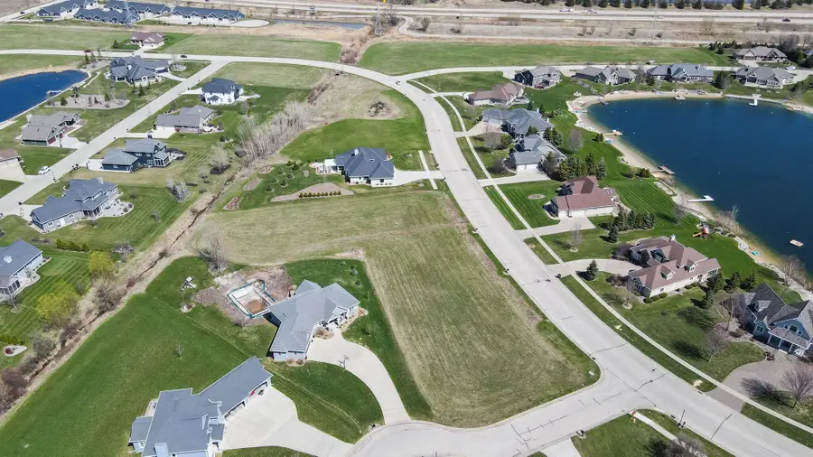 11 Country Lane Court #81, Fond Du Lac, WI 54935 - Image #2