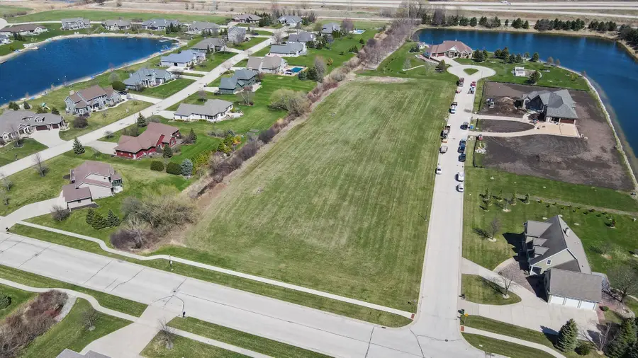 1095 Pine Lake Drive #13, Fond Du Lac, WI 54935 - Image #2