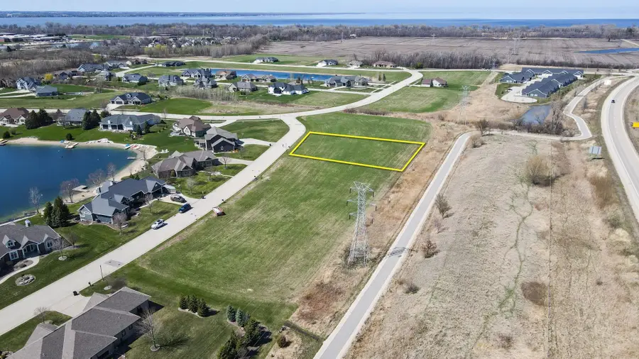 1234 Spring Lake Drive #30, Fond Du Lac, WI 54935 - Image #3