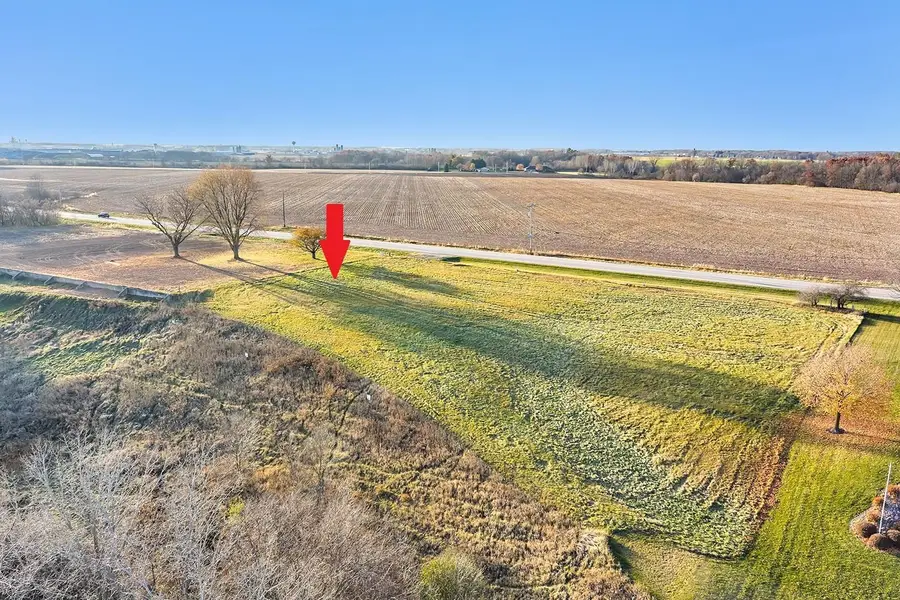 4275 Lost Dauphin Road #3, De Pere, WI 54115 - Image #2