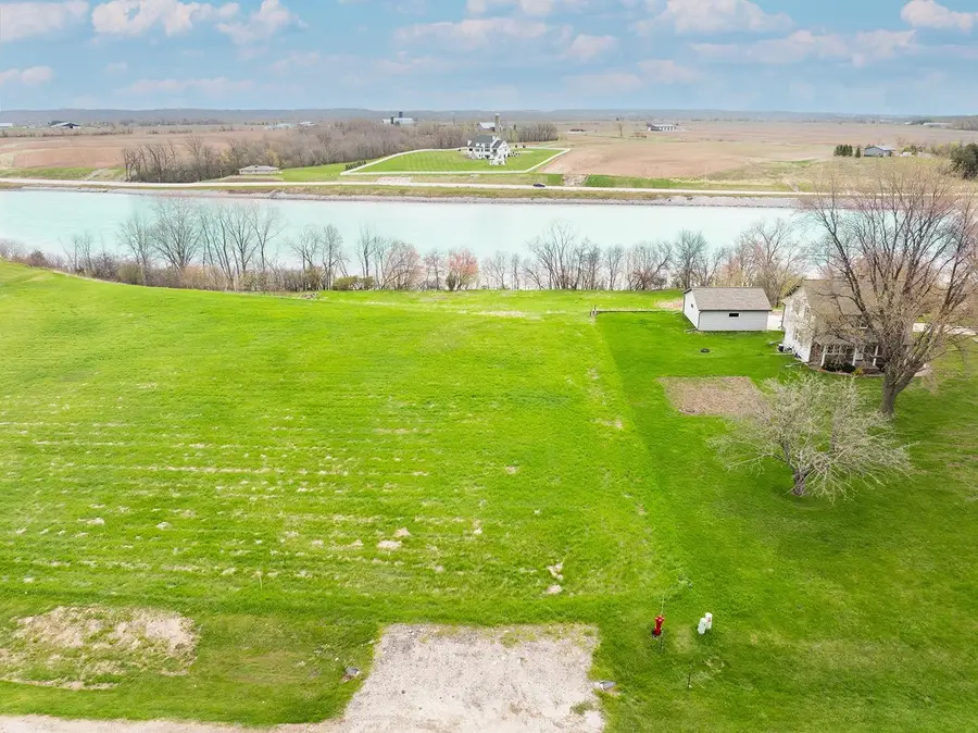 4275 Lost Dauphin Road #3, De Pere, WI 54115 - Image #3