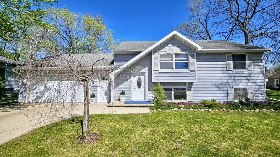 2530 S Gladys Avenue, Appleton, WI 54915 - Image #2