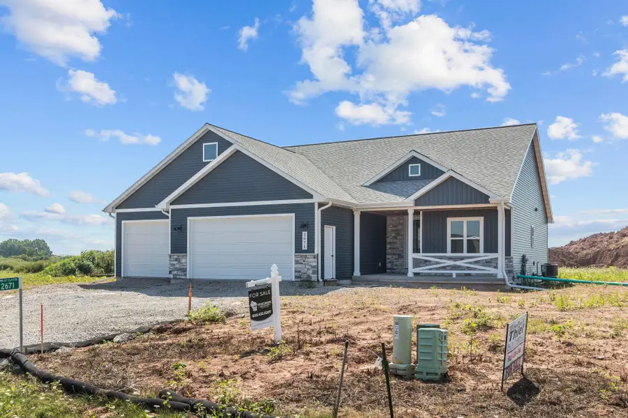 2671 Lawrence Lane, Neenah, WI 54956-4403 - Image #2