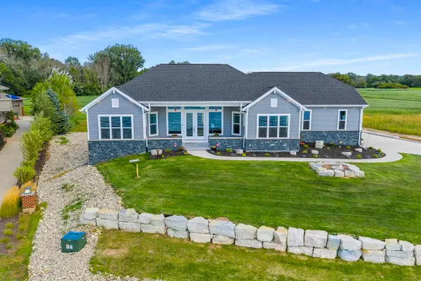 1150 S Bay Shore Road, BRUSSELS, WI 54204-9728