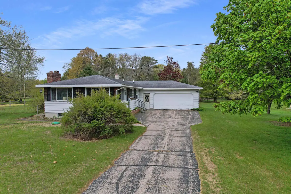 N1483 Shore Drive, Marinette, WI 54143 - Image #1