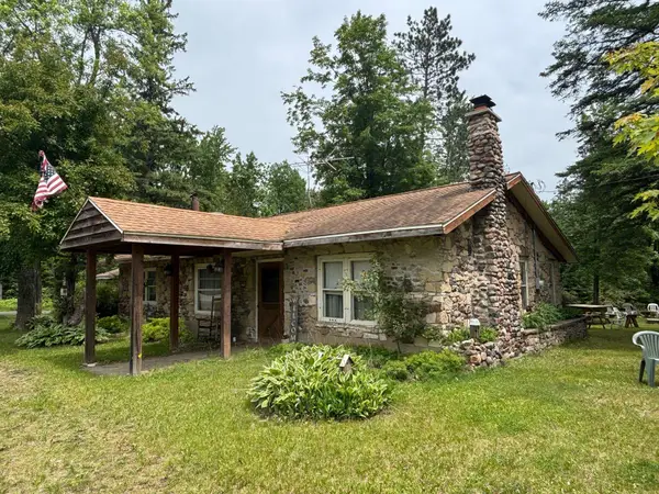13344 Hwy 32, MOUNTAIN, WI 54149