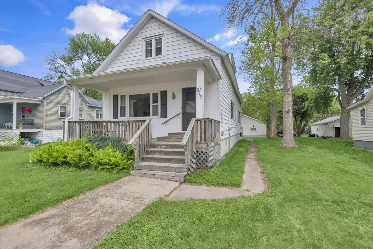615 Ogden Street, Marinette, WI 54143 - Image #1