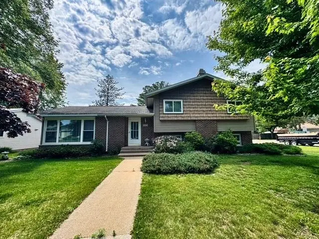 2709 Richard Street, Marinette, WI 54143 - Image #2