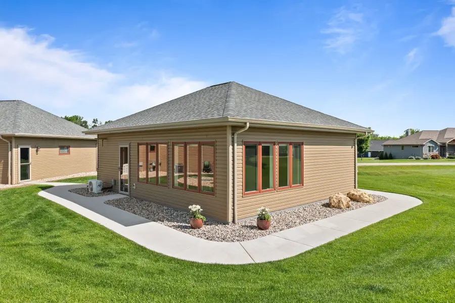 W7535 Cross Country Lane, Hortonville, WI 54944 - Image #3