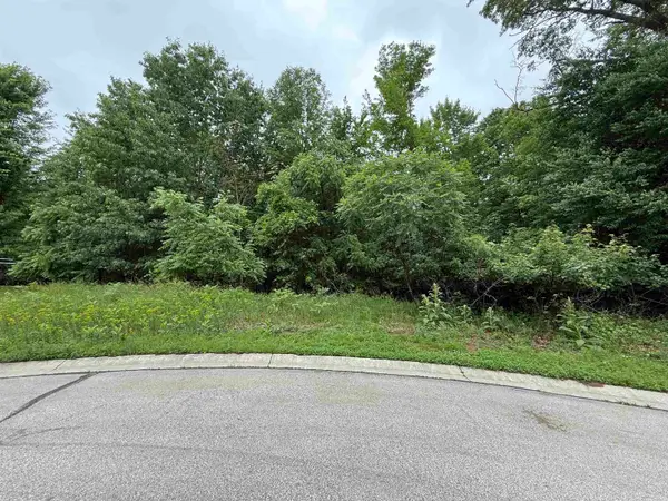 Fir Court #22, OCONTO, WI 54153