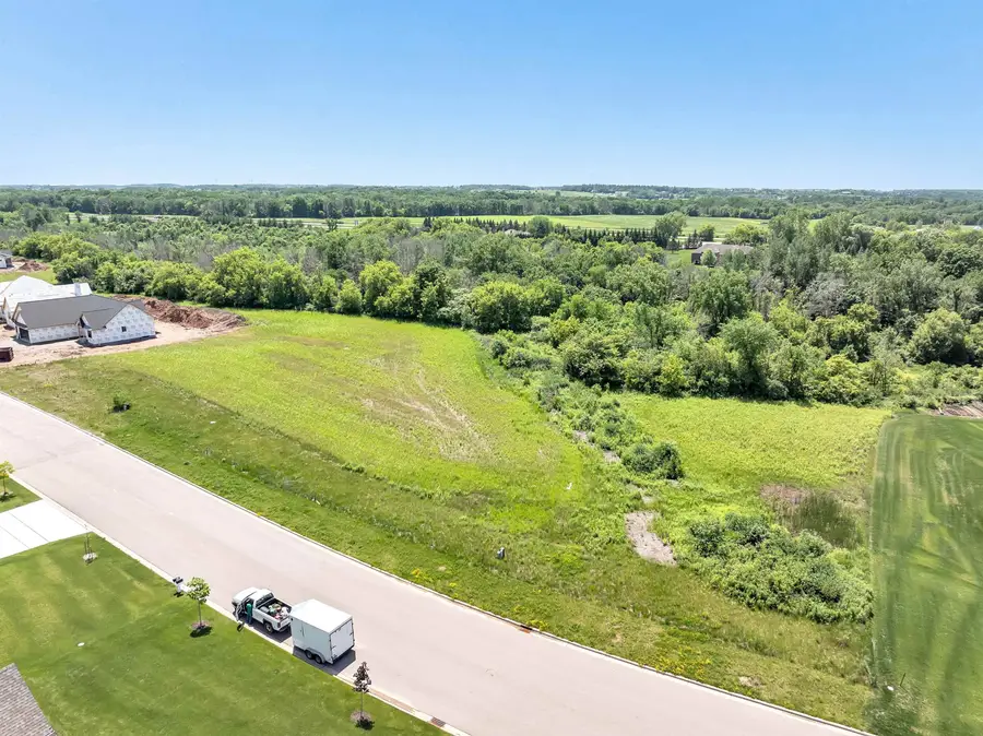 2940 Creekwood Drive #87, Green Bay, WI 54313 - Image #3