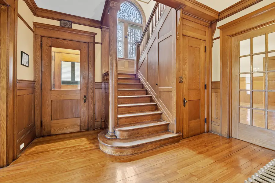 1133 Algoma Boulevard, Oshkosh, WI 54901 - Image #2