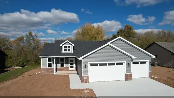 N1885 Medina Drive, GREENVILLE, WI 54942