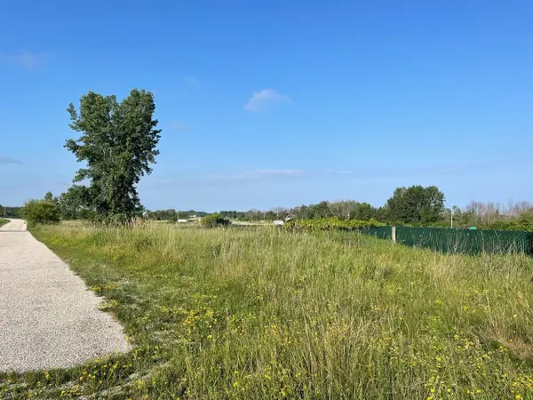 Sugar Maple Drive #24&26, LUXEMBURG, WI 54217-0000