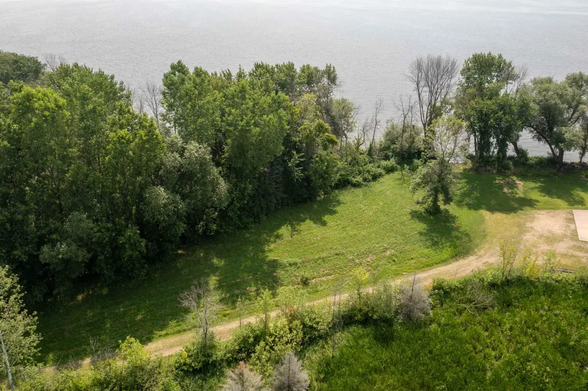 9235 Willow Lane, Fremont, WI 54940 - Image #1