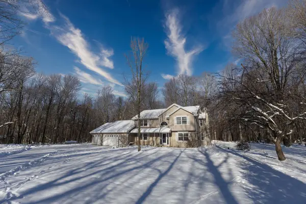 N2559 Pleasant View Lane, WAUPACA, WI 54981