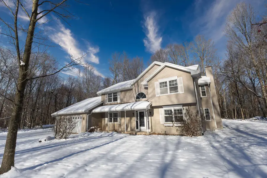N2559 Pleasant View Lane, Waupaca, WI 54981 - Image #2