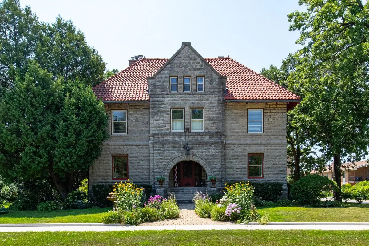 1057 Algoma Boulevard, Oshkosh, WI 54901 - #1