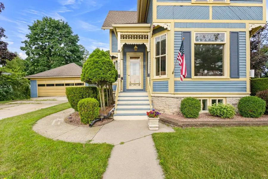 1203 Dodge Street, Kewaunee, WI 54216 - Image #3