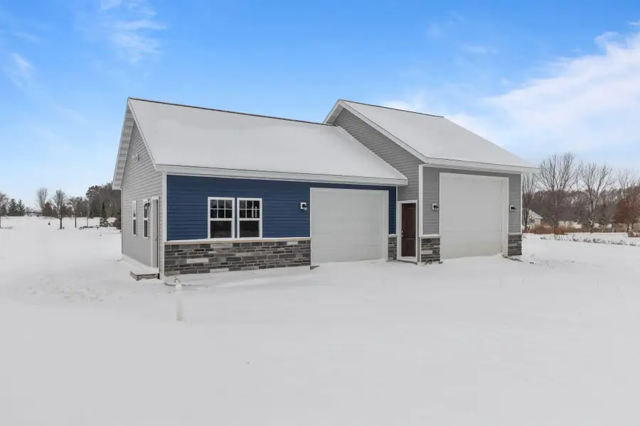 3815 Stonewall Drive, De Pere, WI 54115 - Image #2