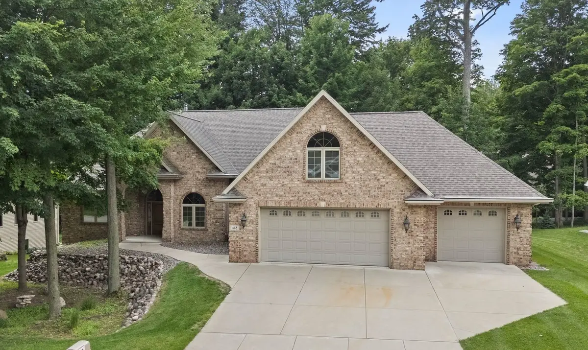 448 Harvest Road, Green Bay, WI 54302-4824 - Image #1
