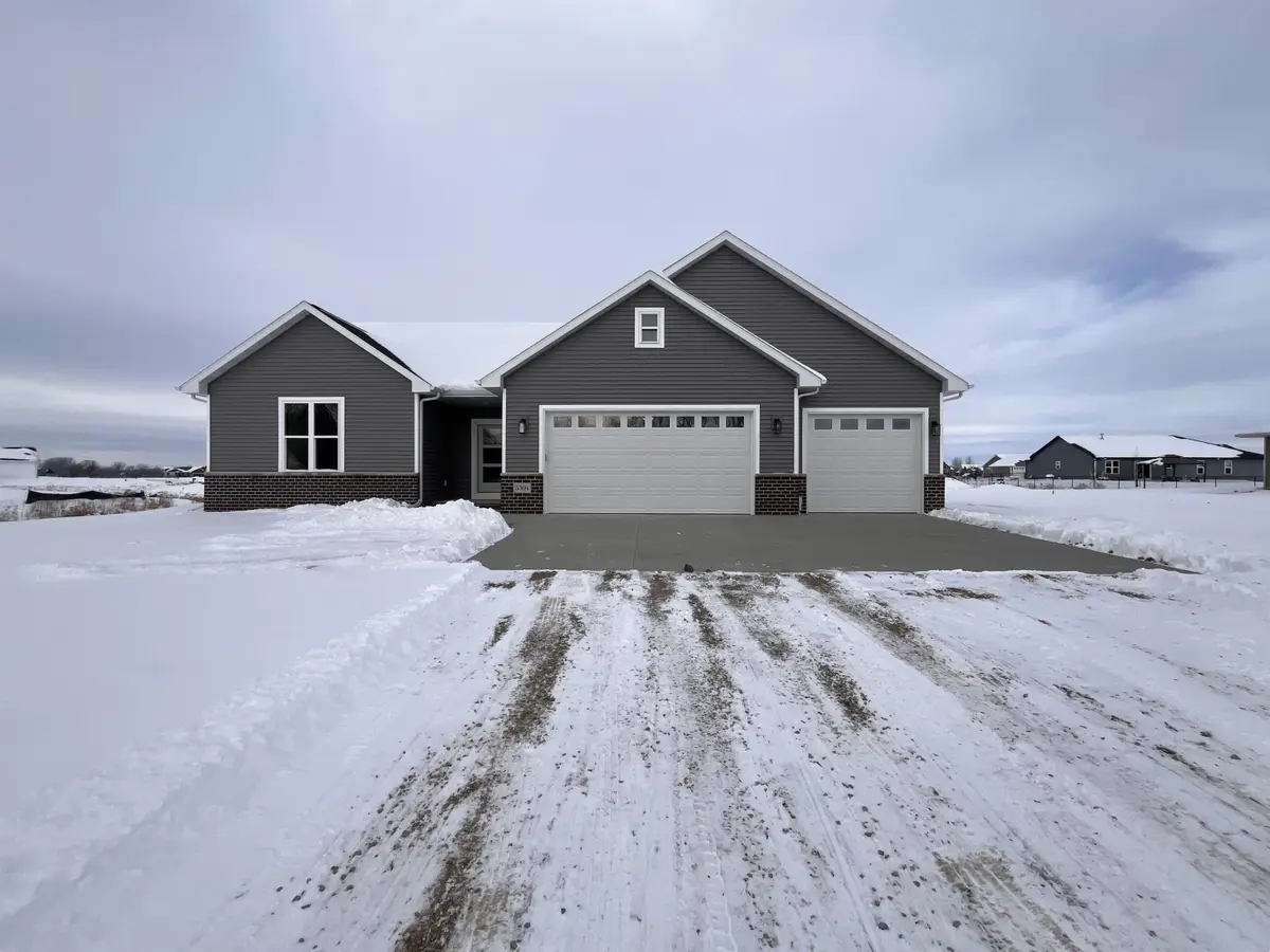 5304 Fenceline Lane, Omro, WI 54963 - Image #1