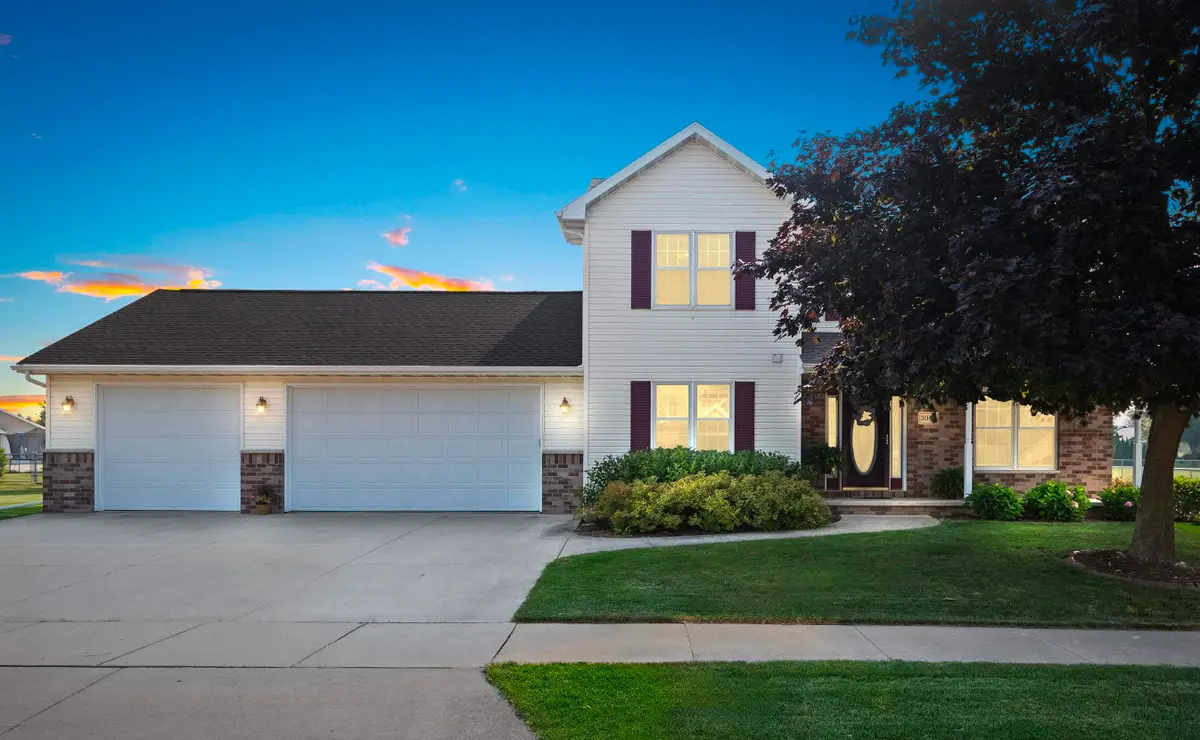 3016 White Birch Street, Kaukauna, WI 54130 - #1