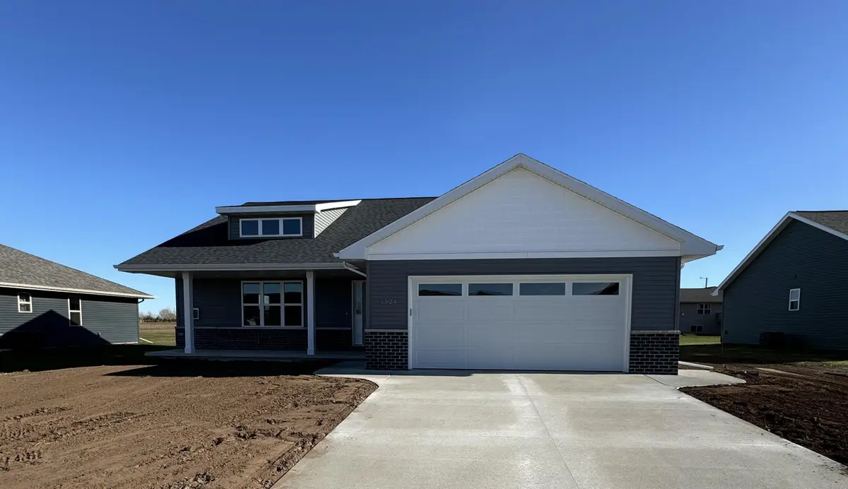 1524 Frontier Road, Luxemburg, WI 54217 - Image #1