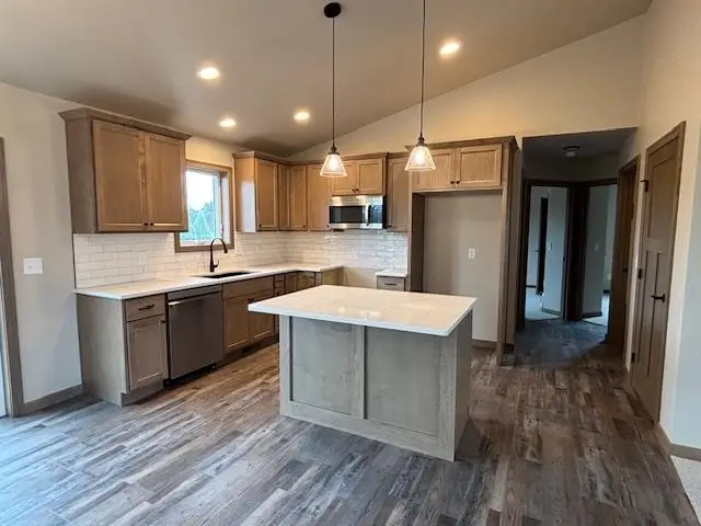 N9222 Dylan Drive, Appleton, WI 54915 - Image #3